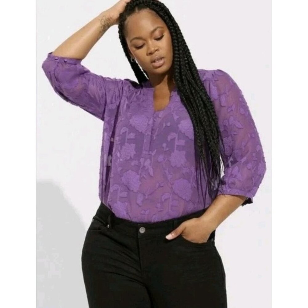 Torrid Womens Size 4X Purple Harper Clip Chiffon Pullover 3/4 Sleeve Blouse